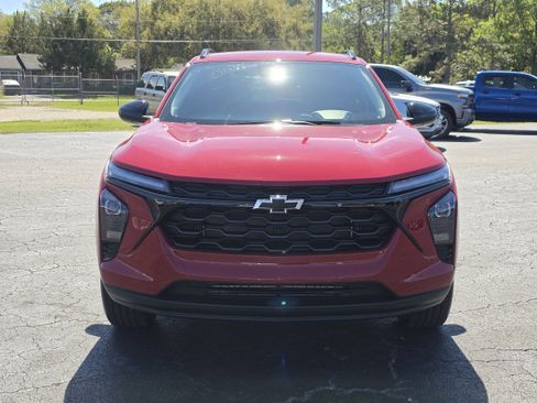 New 2026 Chevrolet Trax LT w/ Midnight Edition image 3