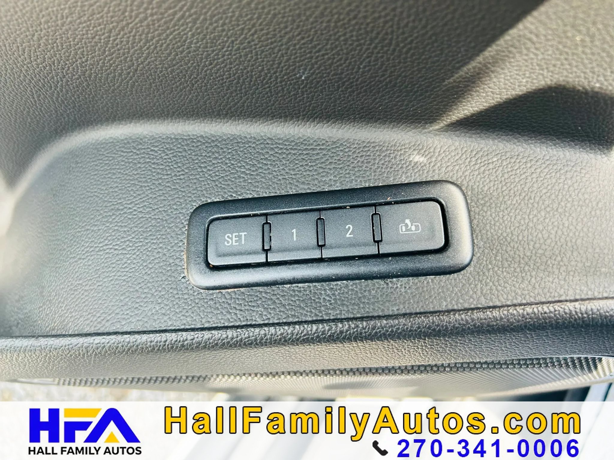 Used 2018 GMC Yukon Denali w/ Open Road Package AWD/4WD image 27
