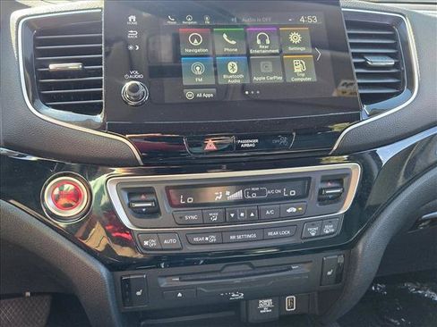 Used 2020 Honda Pilot Touring image 12
