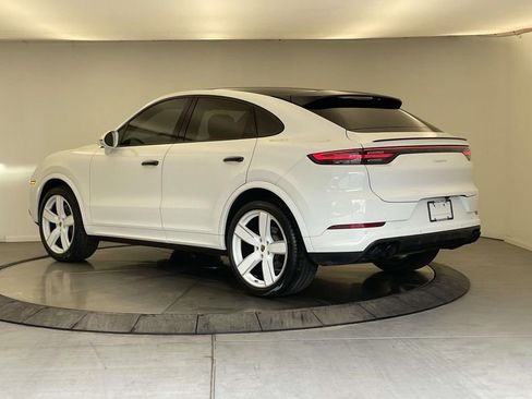 Certified 2022 Porsche Cayenne Platinum Edition AWD/4WD image 3