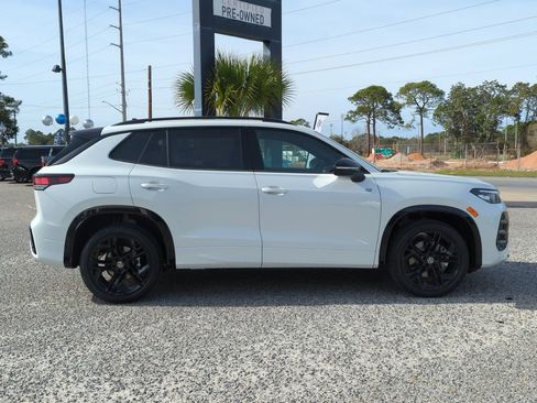 New 2026 Volkswagen Tiguan SE R-Line image 8