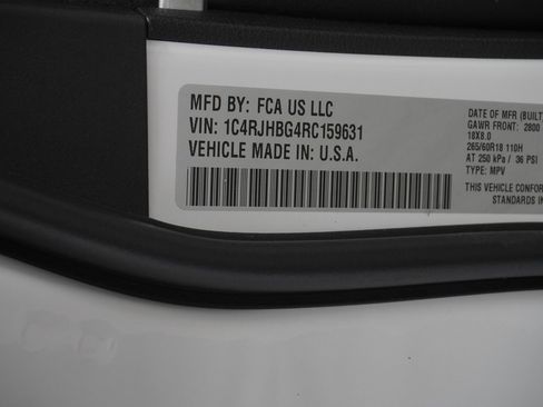 Certified 2024 Jeep Grand Cherokee Limited image 54