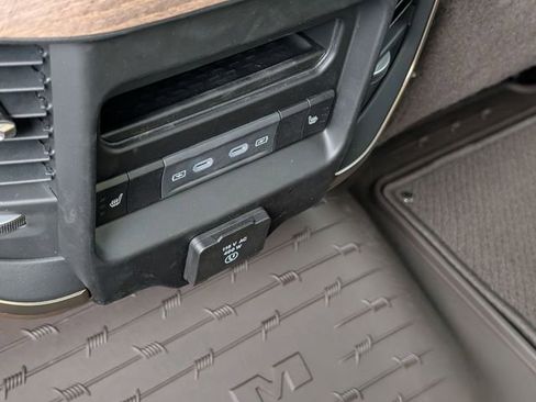 New 2026 RAM 2500 Limited AWD/4WD image 25