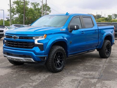 Used 2022 Chevrolet Silverado 1500 RST AWD/4WD image 6