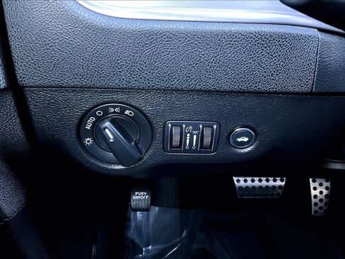 Used 2023 Dodge Charger GT w/ Blacktop Package image 35