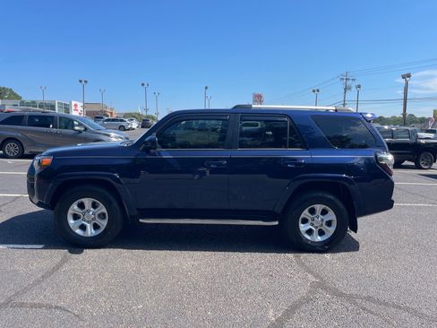 Used 2023 Toyota 4Runner SR5 RWD image 13