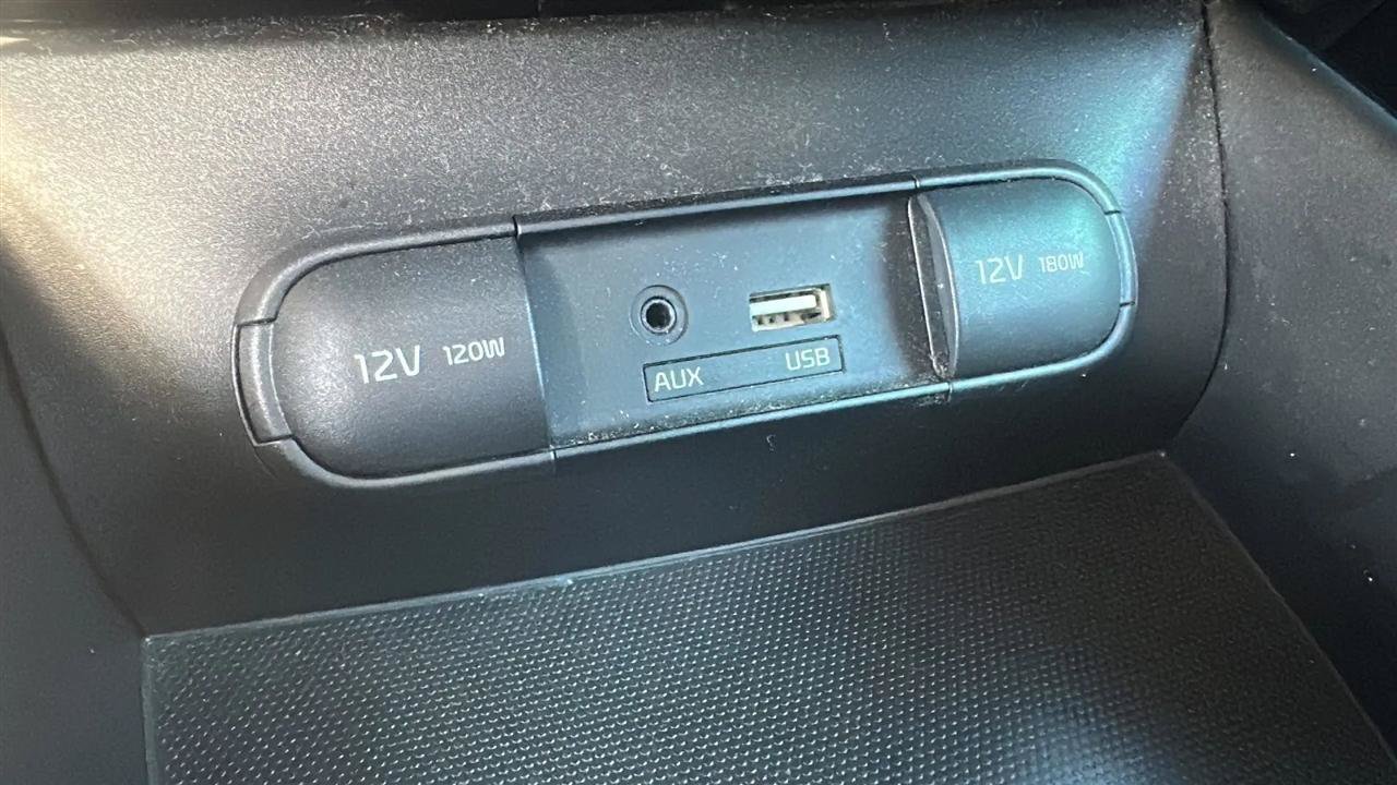 Used 2015 Kia Soul FWD image 47