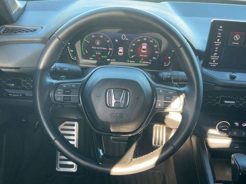 Used 2024 Honda Accord Sport image 17