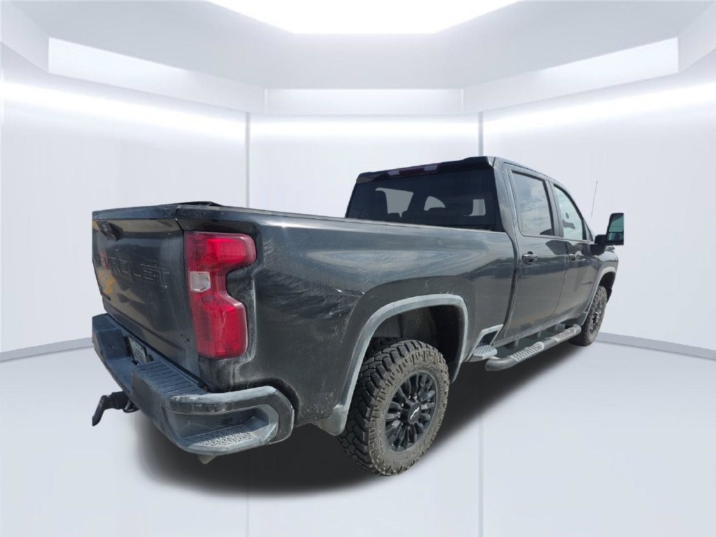 Used 2021 Chevrolet Silverado 2500 LT w/ Midnight Edition AWD/4WD image 6