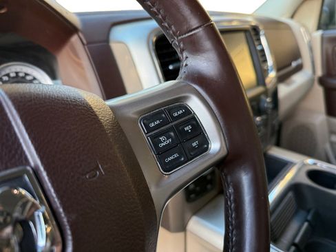 Used 2017 RAM 1500 Laramie image 12