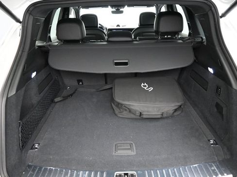 Certified 2025 Porsche Cayenne S AWD/4WD image 24