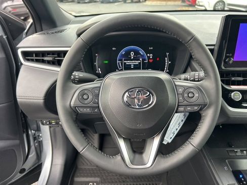 New 2026 Toyota Corolla Cross SE image 18
