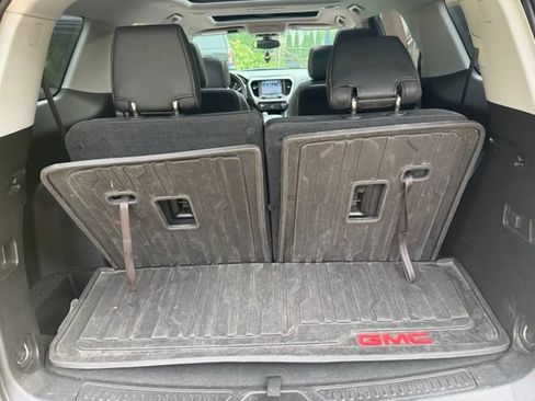 Used 2018 GMC Acadia SLT AWD/4WD image 12