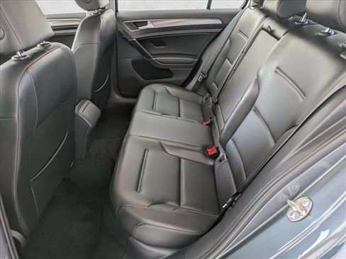 Used 2020 Volkswagen Golf 4-Door image 18