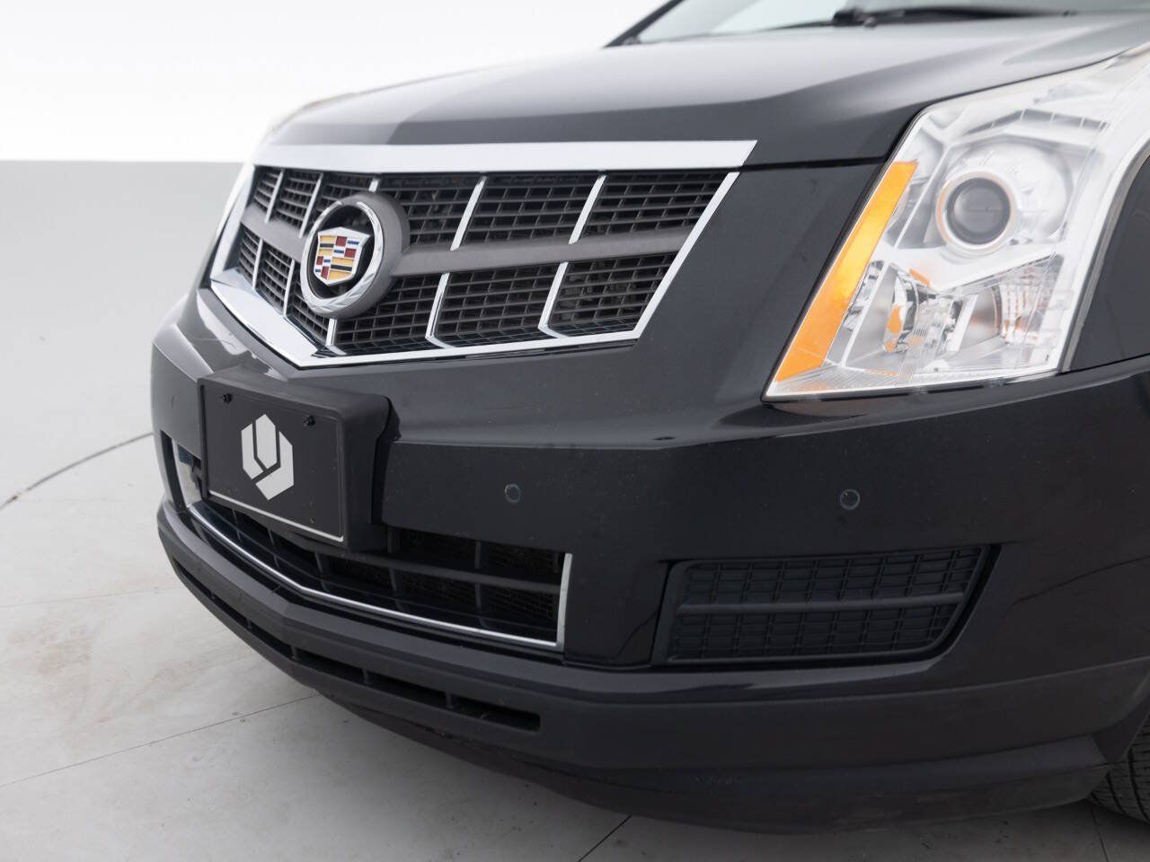 Used 2011 Cadillac SRX Luxury FWD image 16