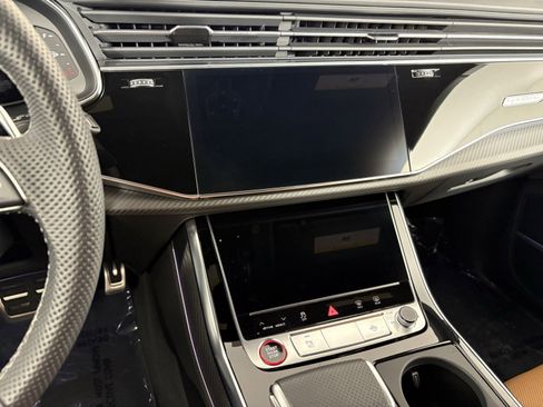 Used 2025 Audi RS Q8 performance image 17
