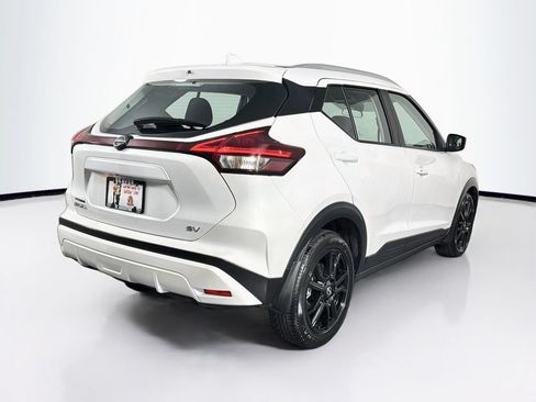 Used 2024 Nissan Kicks SV FWD image 10