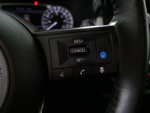 Used 2024 Nissan Pathfinder SV AWD/4WD image 24
