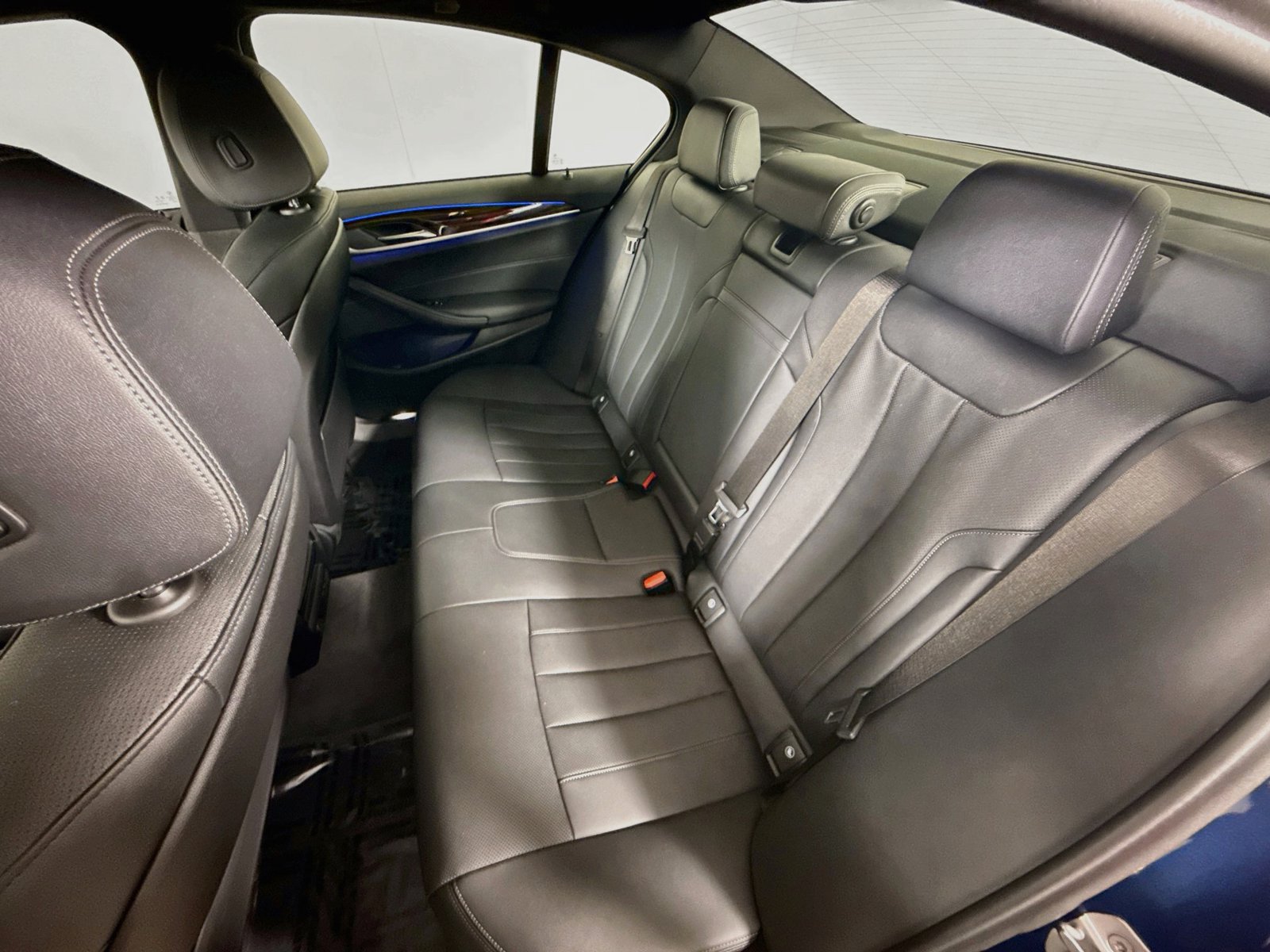 Used 2022 BMW 540i xDrive w/ Convenience Package AWD/4WD image 21