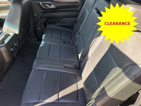 Used 2023 Chevrolet Suburban LT image 37