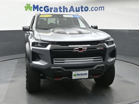 Used 2024 Chevrolet Colorado ZR2 w/ ZR2 Convenience Package III AWD/4WD image 5