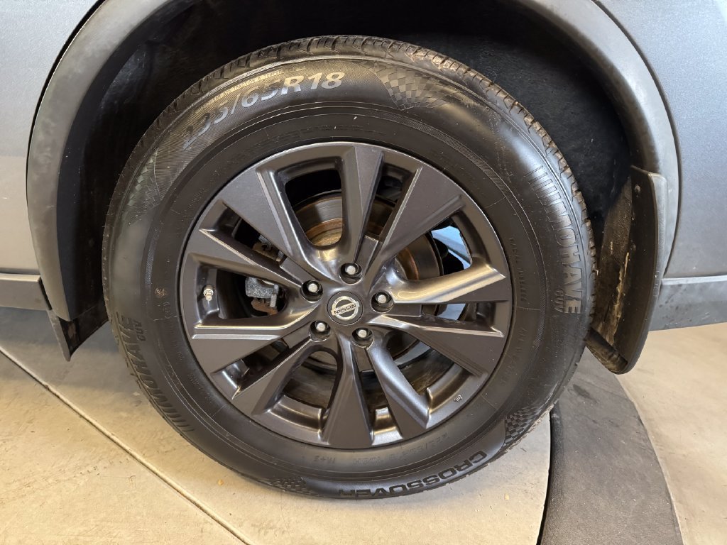 Used 2018 Nissan Murano SV w/ Premium Package AWD/4WD image 26