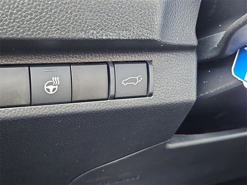 New 2025 Toyota RAV4 XLE Premium image 18