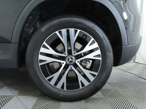 Certified 2025 Mercedes-Benz GLA 250 image 33