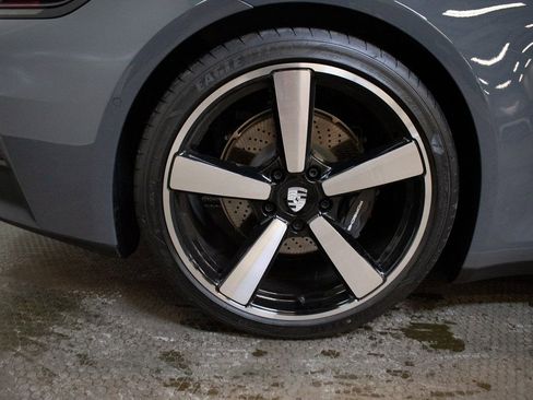 New 2026 Porsche 911 Carrera image 18