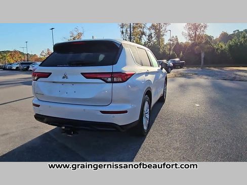 Used 2022 Mitsubishi Outlander ES image 31