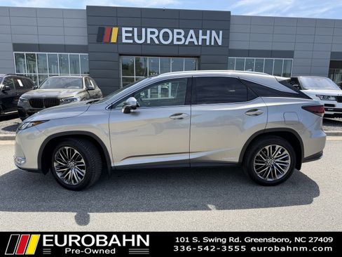 Used 2022 Lexus RX 450h AWD w/ Luxury Package image 2