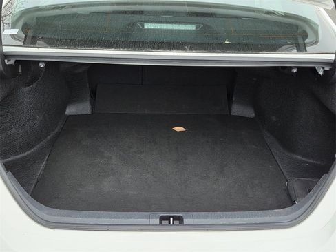 Used 2024 Toyota Camry SE image 22