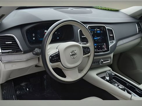 Certified 2023 Volvo XC90 B6 Plus w/ Protection Package Premier image 12