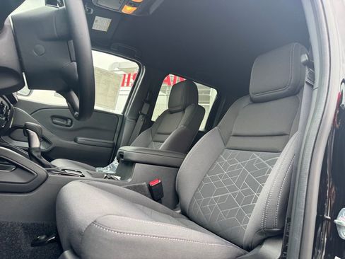 New 2026 Nissan Frontier SV AWD/4WD image 12