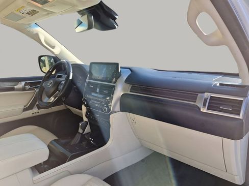 Used 2023 Lexus GX 460 Luxury w/ Sport Design Package AWD/4WD image 15