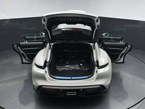 New 2026 Porsche Taycan 4S AWD/4WD image 33