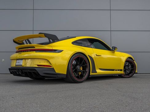 Used 2024 Porsche 911 GT3 RWD image 6