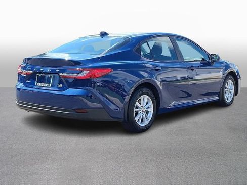 Used 2025 Toyota Camry LE AWD/4WD image 4