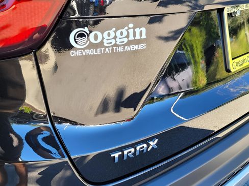 New 2026 Chevrolet Trax LT w/ Driver Confidence Package image 18