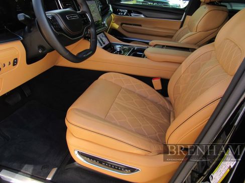 Used 2025 Jeep Grand Wagoneer Series III w/ Quick Order Packagew 28T AWD/4WD image 16