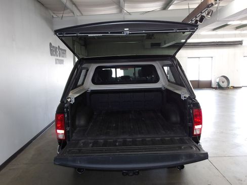 Used 2019 RAM 1500 Big Horn AWD/4WD image 18