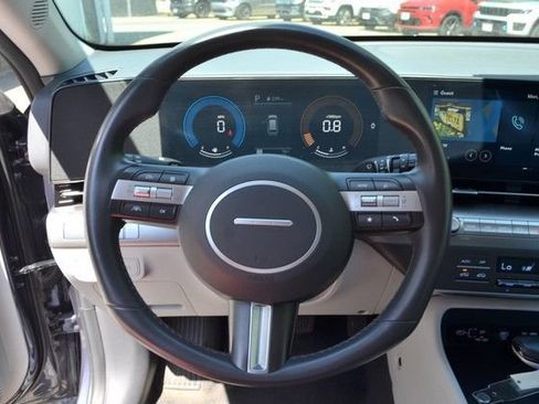 Used 2024 Hyundai Kona SEL AWD/4WD image 19