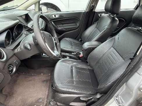 Used 2014 Ford Fiesta Titanium image 9