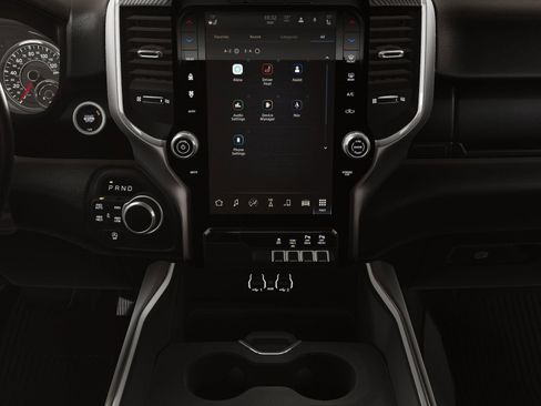 New 2026 RAM 1500 4x4 Crew Cab image 34