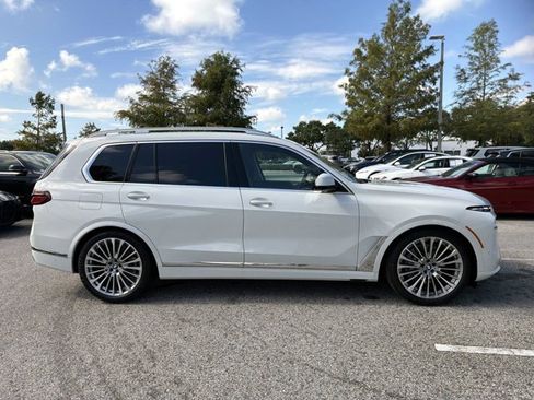 Used 2026 BMW X7 xDrive40i w/ Premium Package AWD/4WD image 2