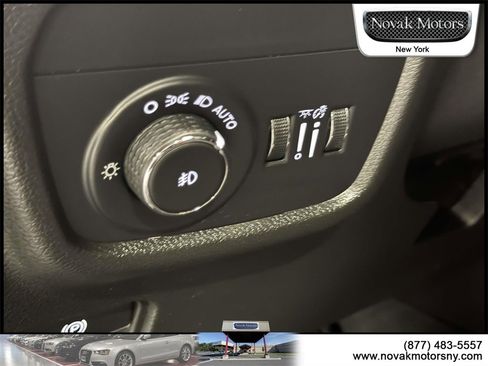 Used 2022 Jeep Grand Cherokee L Limited image 18