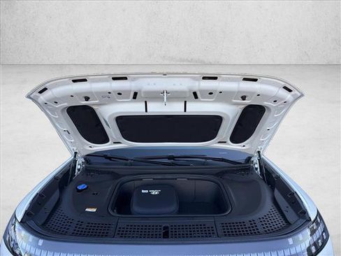New 2026 Hyundai Ioniq 9 Limited image 19