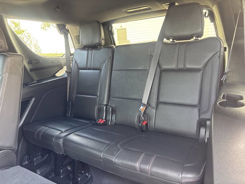 Used 2021 Chevrolet Tahoe RST w/ Luxury Package AWD/4WD image 14