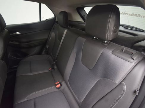 Used 2024 Buick Encore GX Preferred FWD image 23