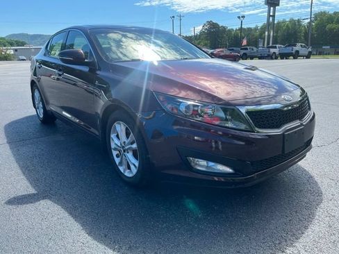 Used 2011 Kia Optima EX w/ Premium Pkg FWD image 2